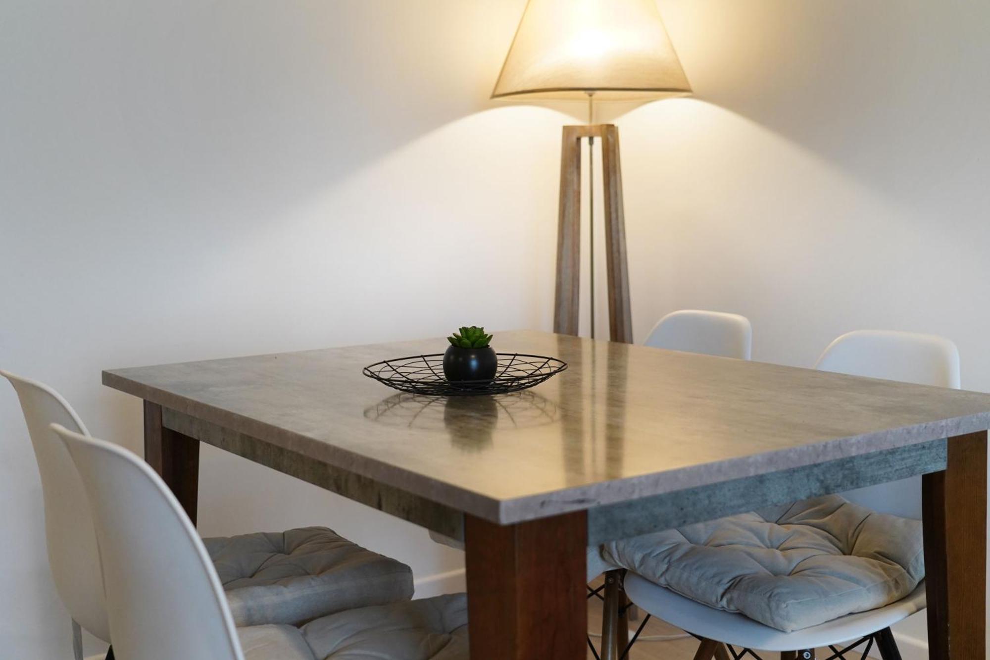 Apartament Le Beau Hugo Mainvilliers  Zewnętrze zdjęcie