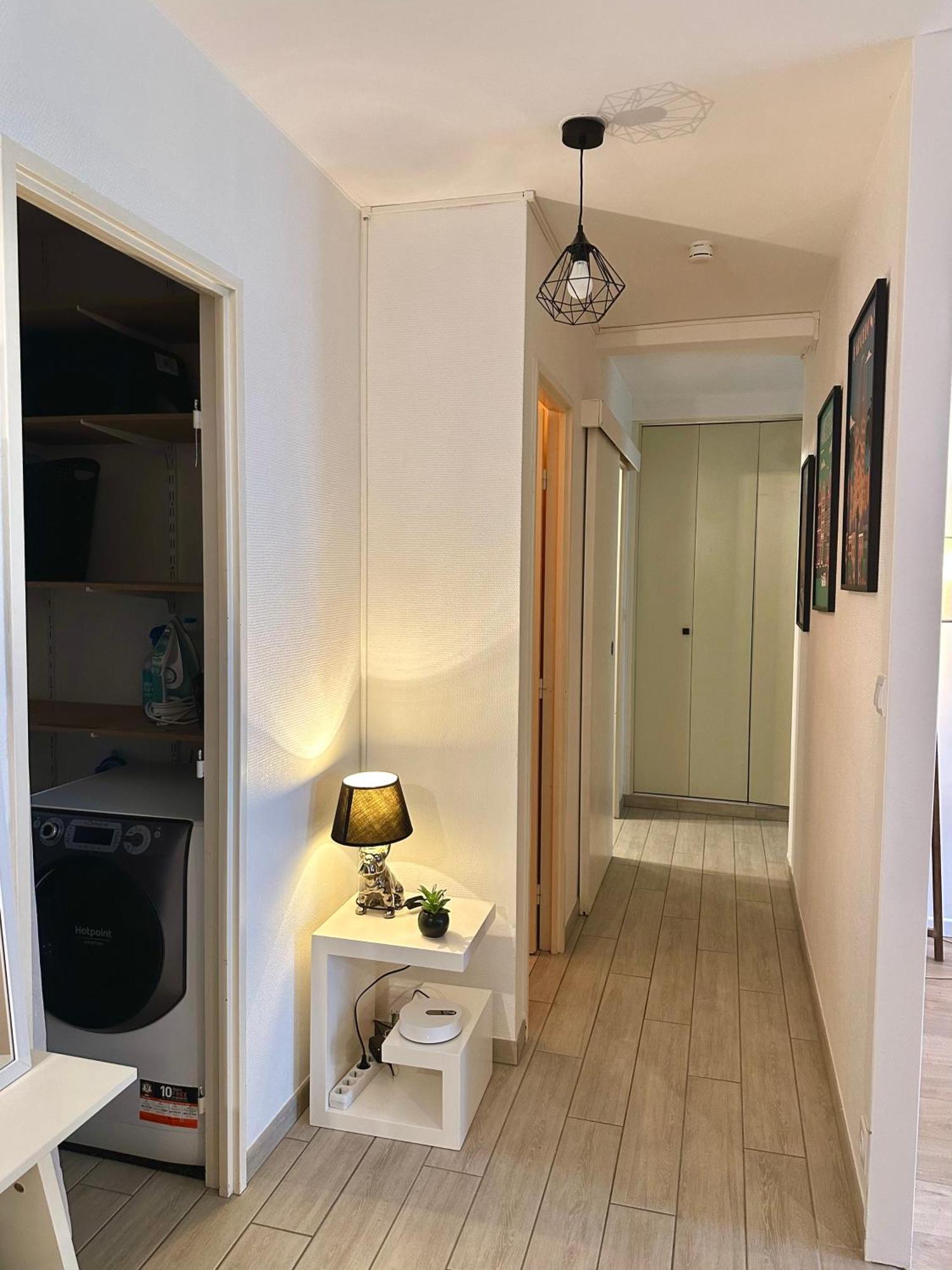 Apartament Le Beau Hugo Mainvilliers  Zewnętrze zdjęcie